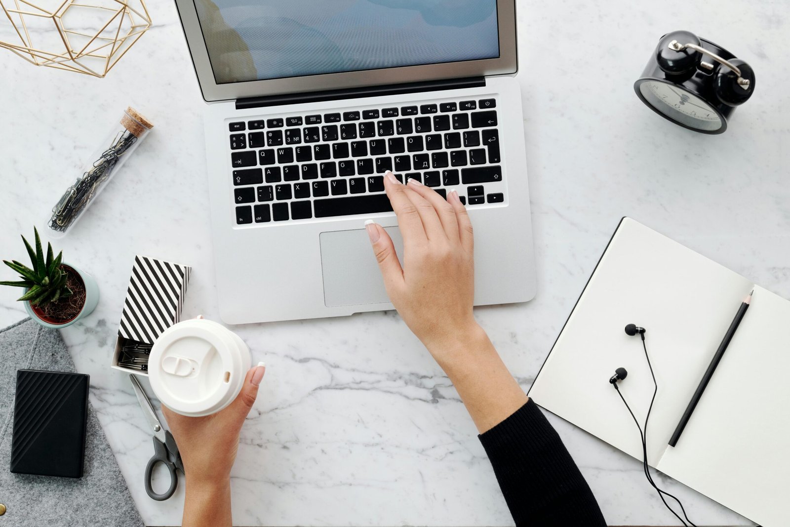 How to Budget Like a Soft Girl (Without Sacrificing Luxury)
