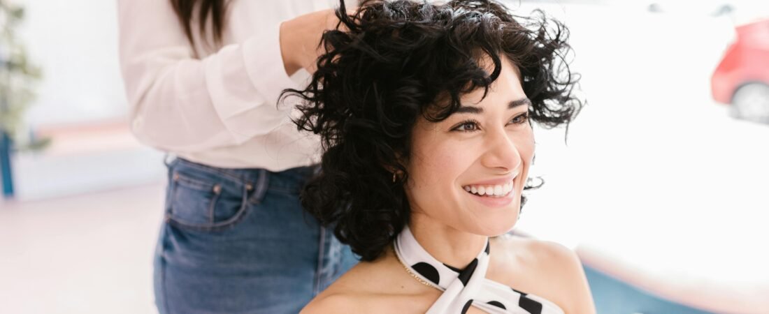 Curly Haircuts That Grow Out Gracefully