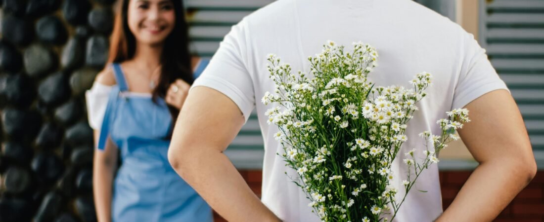 How to Start Meaningful Conversations on a First Date