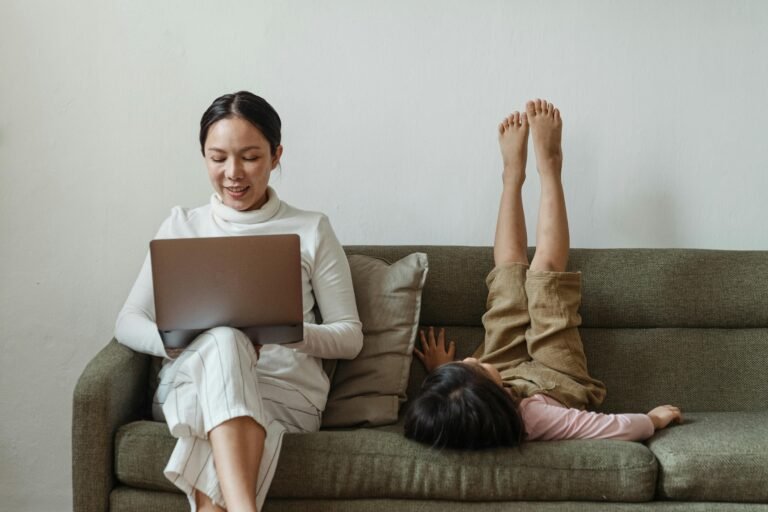 how to plan your week as a working mom