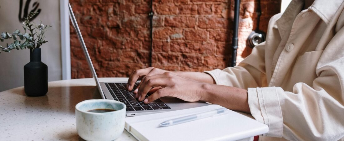 The Lazy Girl Pinterest Strategy That Still Brings Blog Traffic