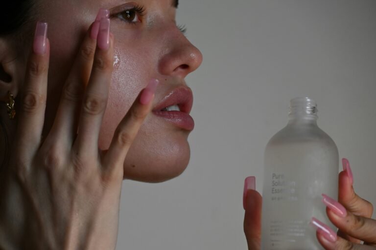 Beauty skincare routine featuring toner and the benefits of toner for skin